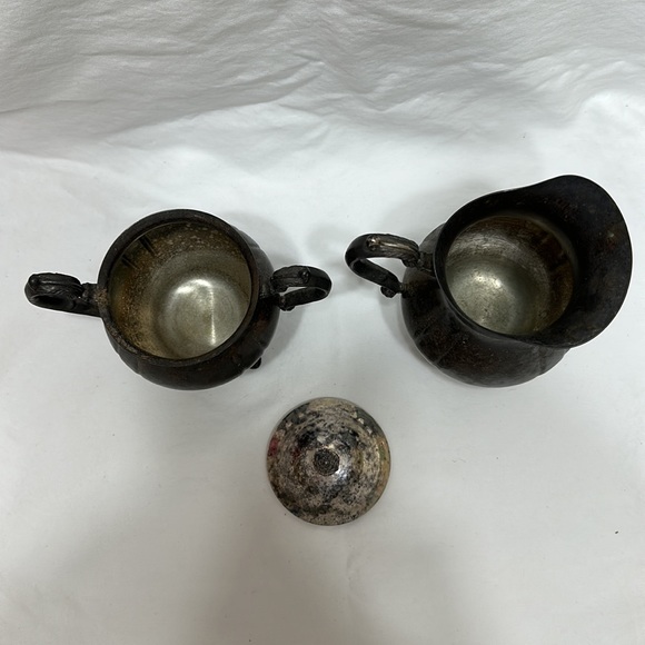 Sugar bowl and creamer set - Picture 4 of 6